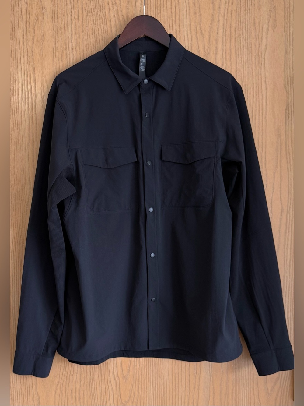 Lululemon | Men’s Large | Black Snap Button Double Pocket Long Sleeve Overshirt